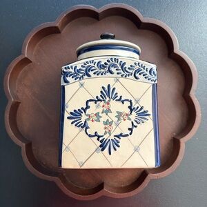 Hand Painted By Expressions ~ Ceramic Food Storage Size 6X6X9